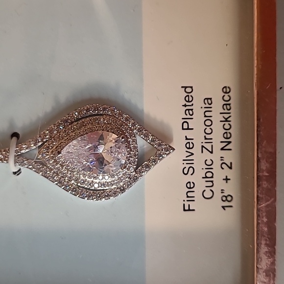 Believe in Brilliance NIB Sparkly Fancy CZ necklace in gift box unopened - Picture 6 of 8